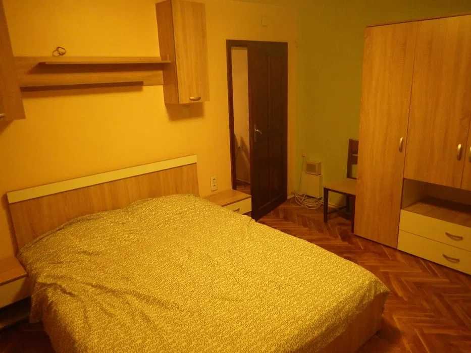 Дава се под наем Двустаен апартамент в София, Лозенец - 50 кв.м за 375 € - Снимка #1