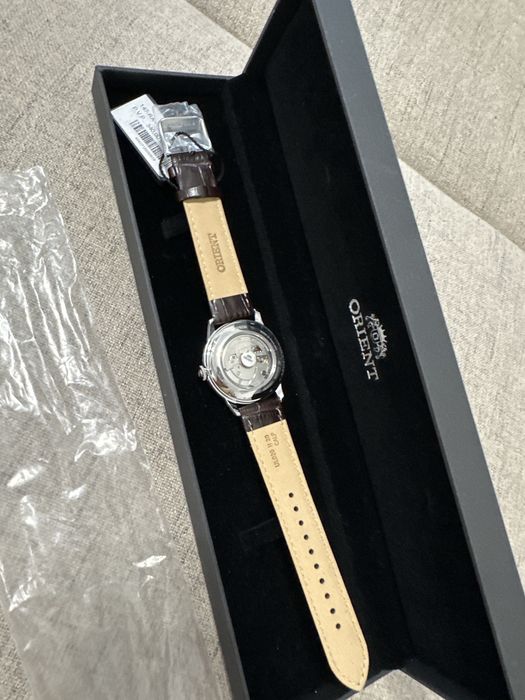 Ceas nou, in cutie, cu eticheta, Orient automatic.