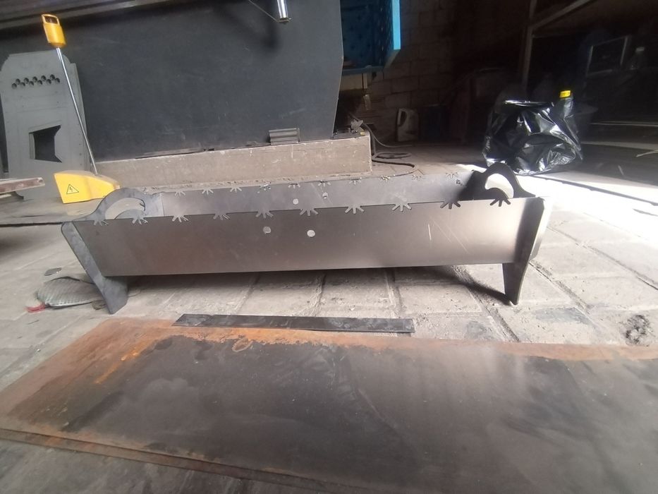 LAZERDA metall kesish xizmati