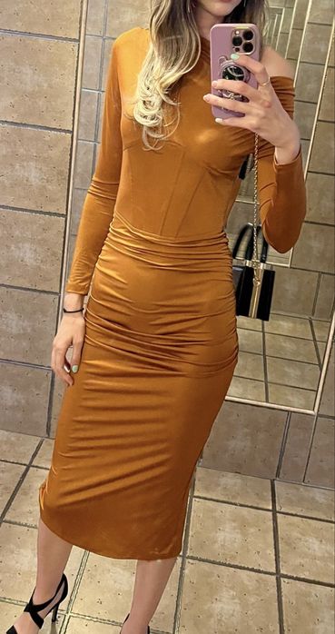 Rochie de ocazie marime 34 elastica