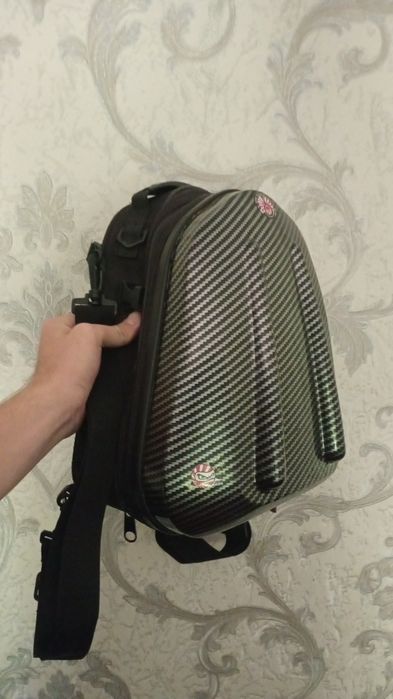 Shlem motosumka ekipirovka