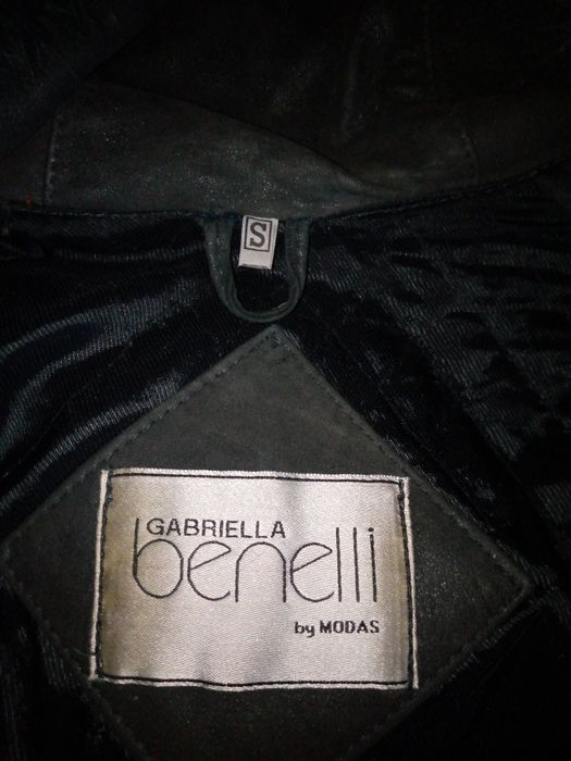 Продам женский плащ.