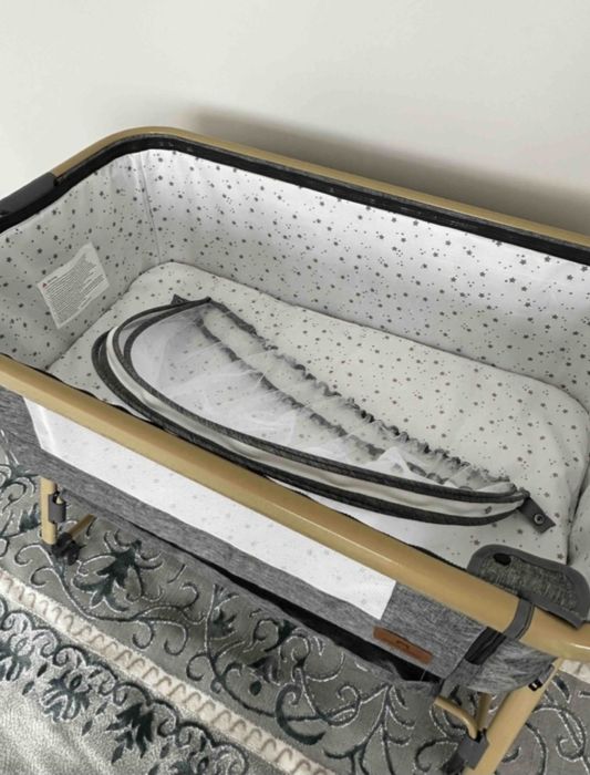 Продам детскую кроватку люльку