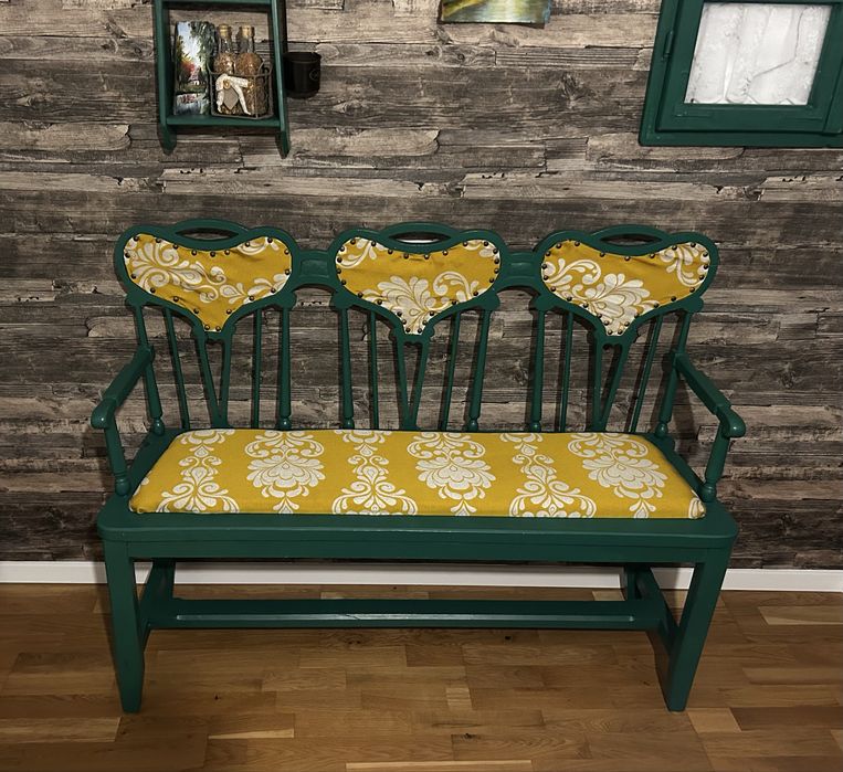 Banca sculptata in lemn masiv