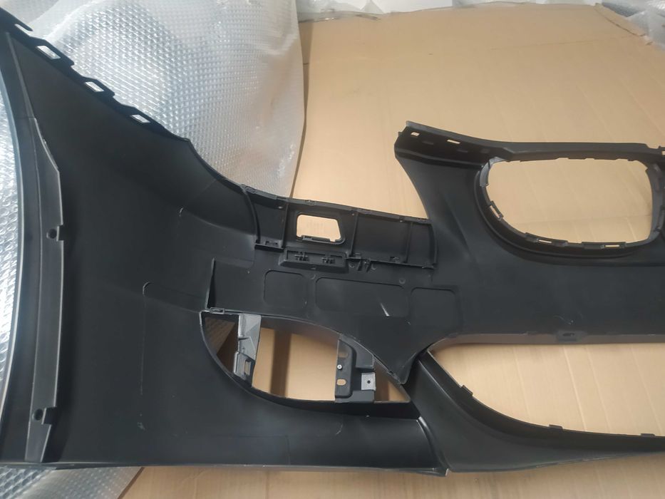 Oferta!-Bara fata BMW E60 Sedan/TOURING tip M5 2003-2007