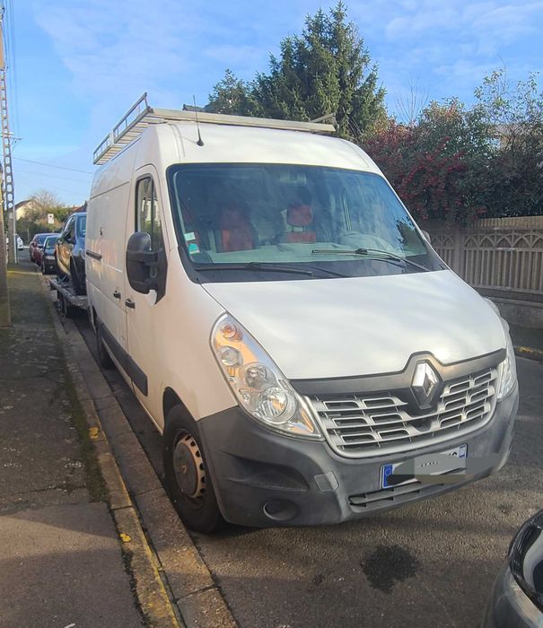 RENAULT Master 3 2.3 L2H2 varianta lunga si inalta