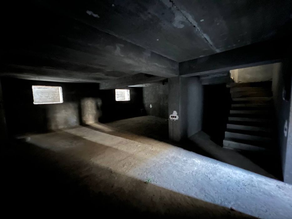 Котедж 2.5 соток 500 кв жилой площади 4 этажа