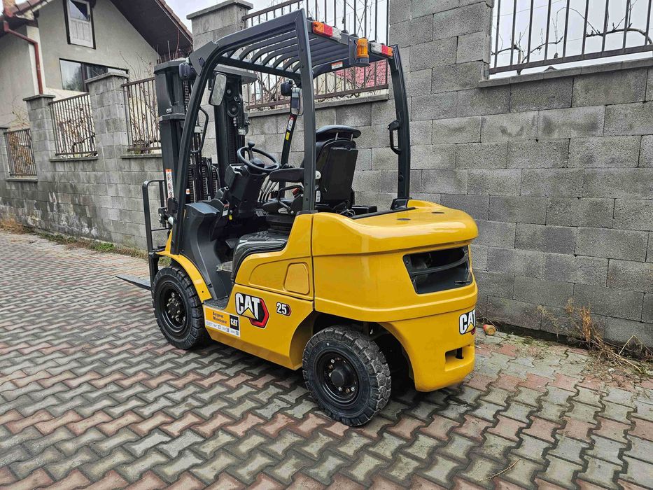 Vand motostivuitor Caterpillar, model DP25N3, an 2024, 20 ore de funct