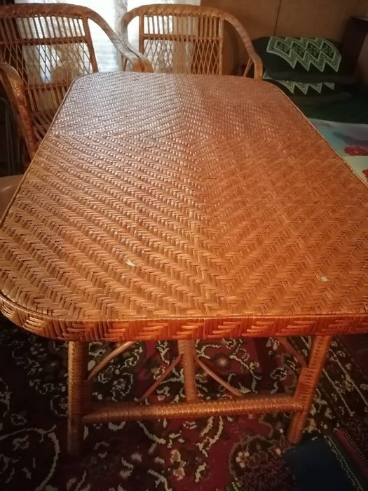 Столове / кресла и маса от ракита ракита