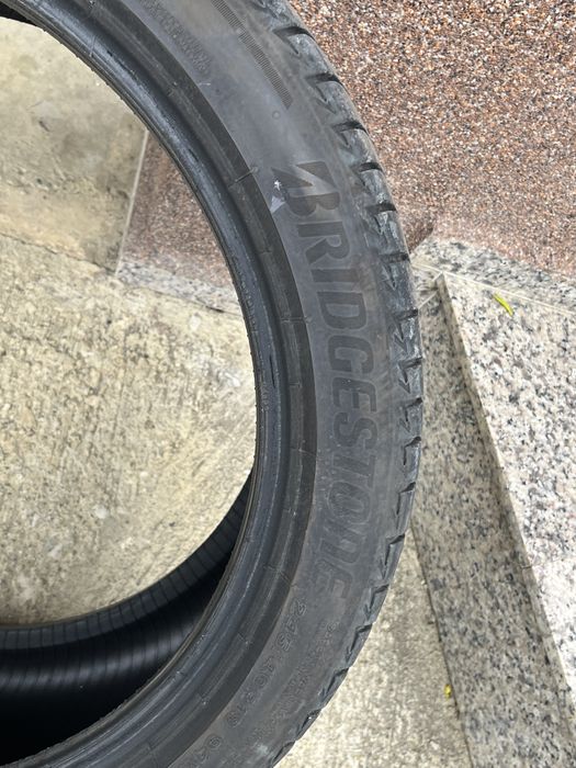 Anvelope de Vara Bridgestone 245/40R19