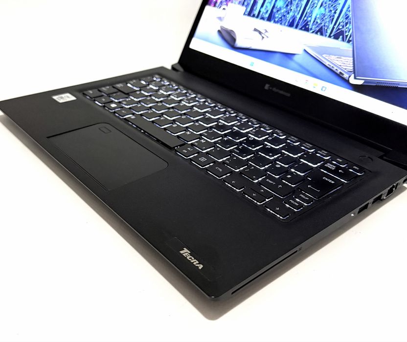 Toshiba Tecra A30/i7-10510U/8GB DDR4/FULL HD