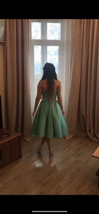 Продам нарядное платье