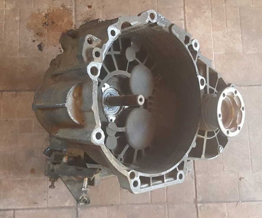 Dezmembrez VW Passat B6 B7 Golf 5 Skoda Octavia 2 Cutie viteze NFU HDV