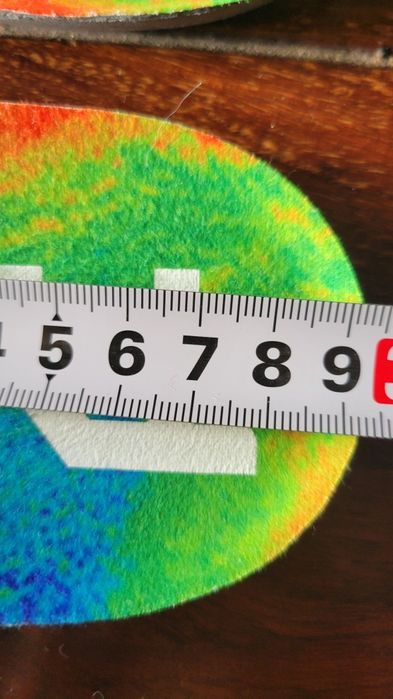 Продавам чисто нови маратонки  TYR