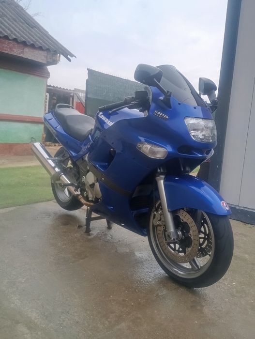Vând Kawasaki zzr 600