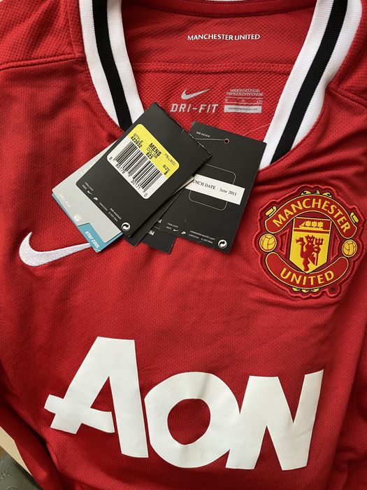 Оригинален домакински екип на Манчестър Юнайтед 2011 - 2012 Чичарито S