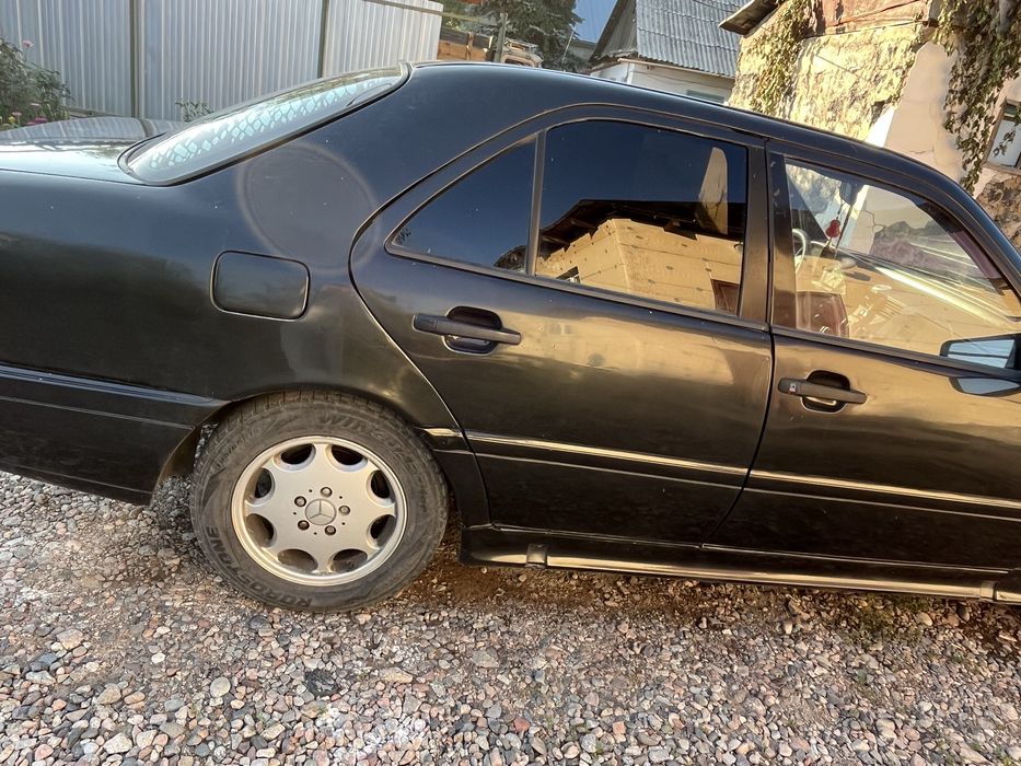 Продам Mersedes W202 C180