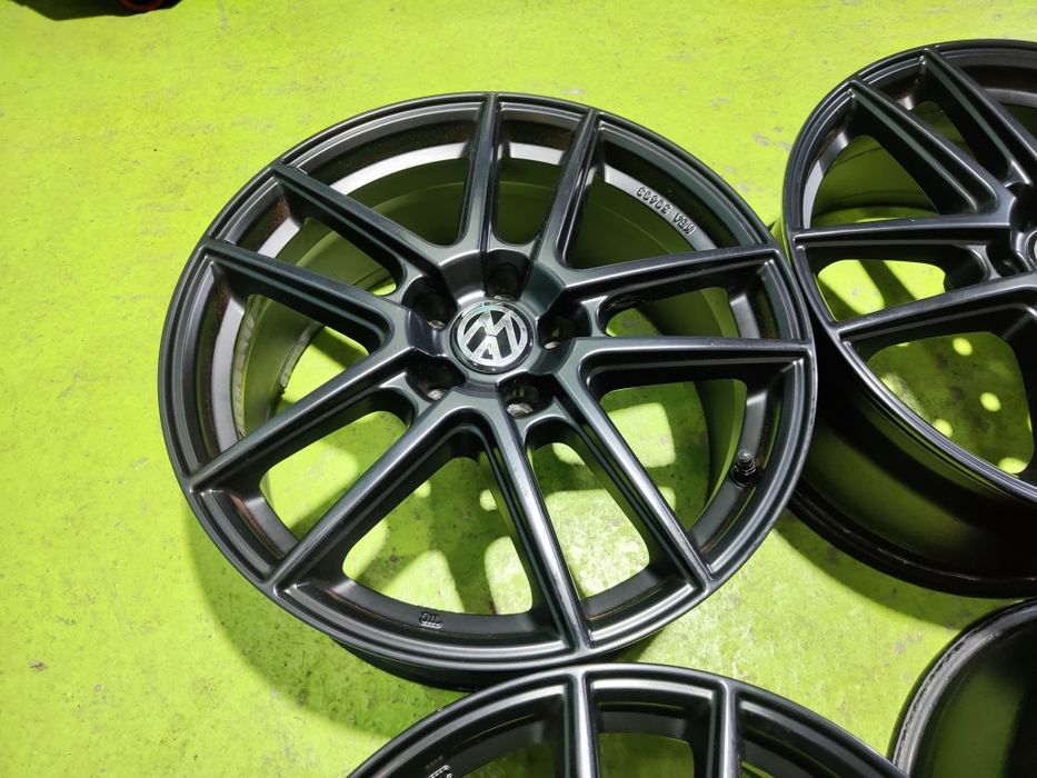18 5x112 Vw Passat Touran Caddy Golf Skoda Audi 5х112
