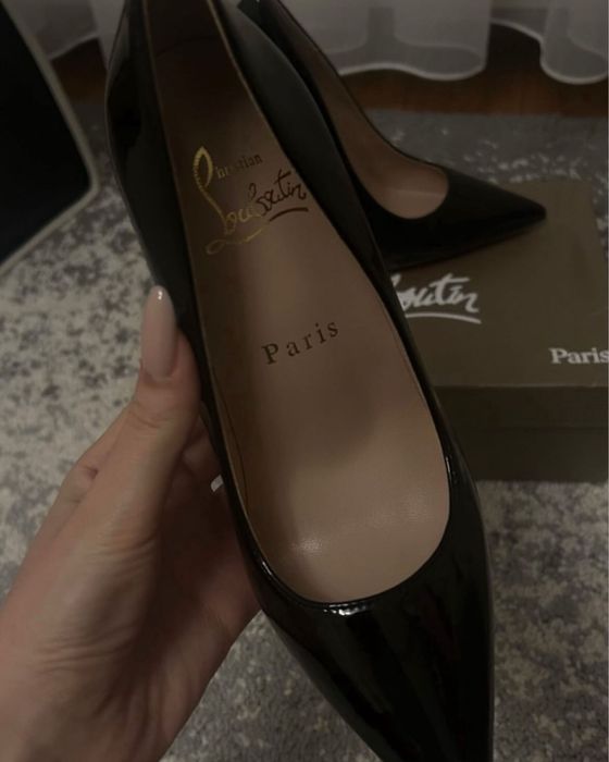 Pantofi Christian Louboutin piele 37 stoc si pe comanda