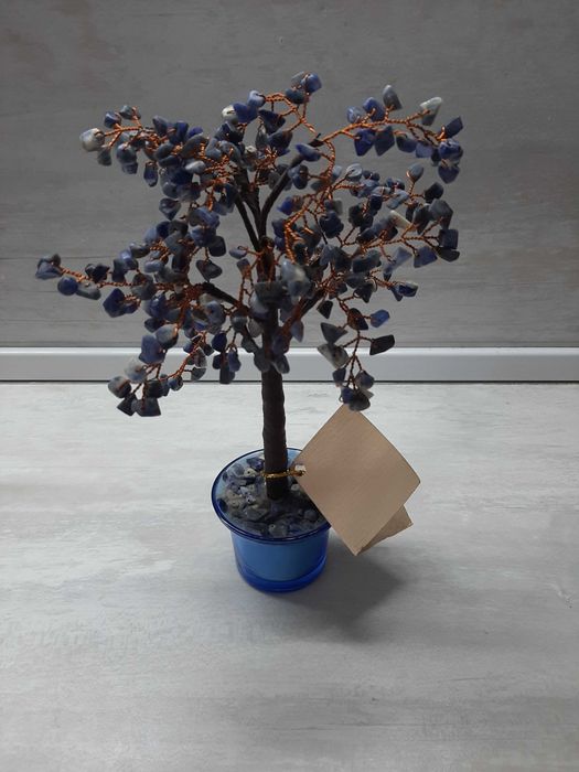 Декорация.  Градинска маса