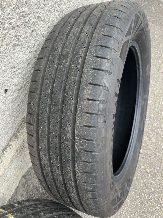 Anvelope Continental-Vara 215/60 R18 98H