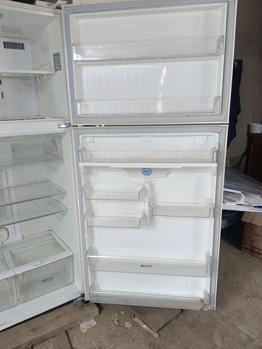 Продам холодильник LG