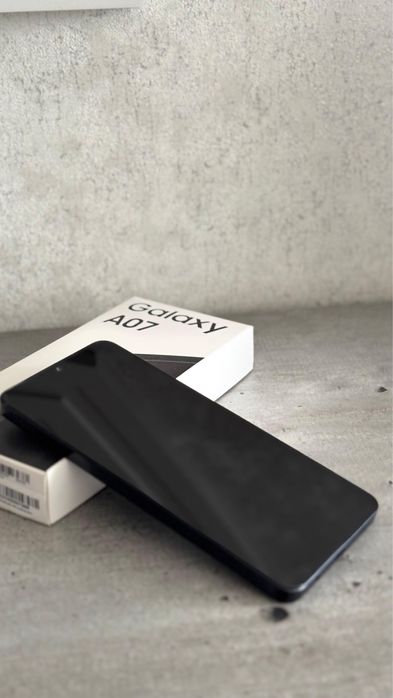 Самсунг А07 4/64