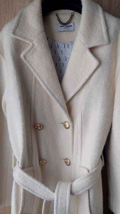 Вълнено красиво палто