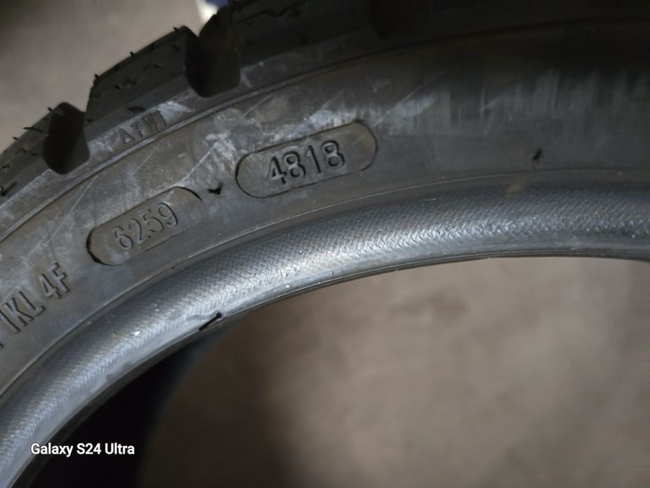 Зимни гуми за скутер 160/60/15