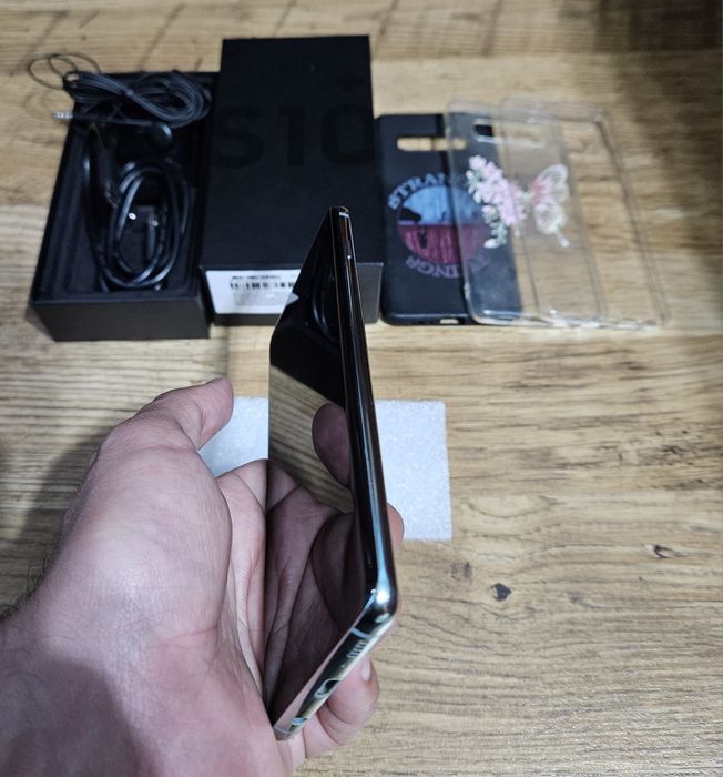 Samsung Galaxy S10 +, Dual SIM, 128GB, 8GB RAM,4G Ceramic Black