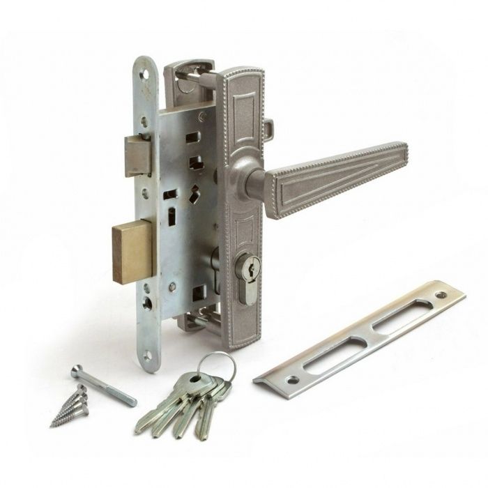 Вскрытие замков и установка новых замков