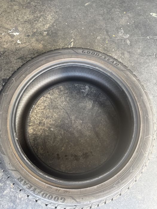 265/45/21 Goodyar
