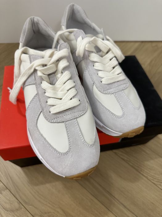 Продам новые кросовки, Турция