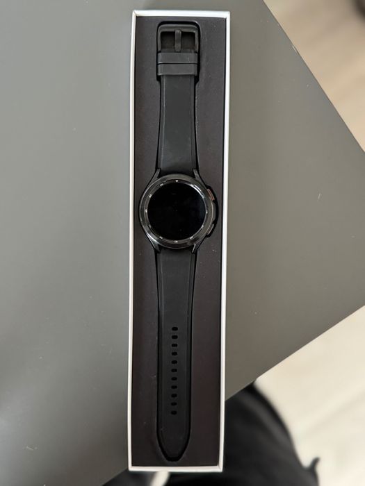 Smartwatch WATCH 4 CLASSIC