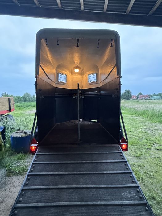 Vând remorca ptr 2 cai Böeckmann