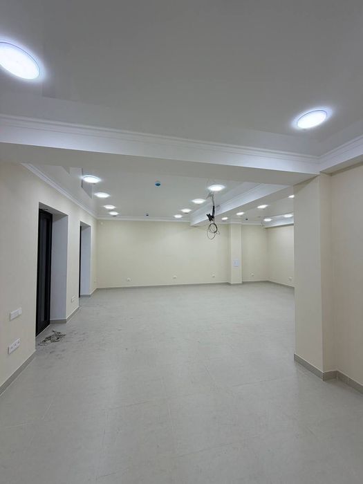 Продается нежилое помещение 74м2.