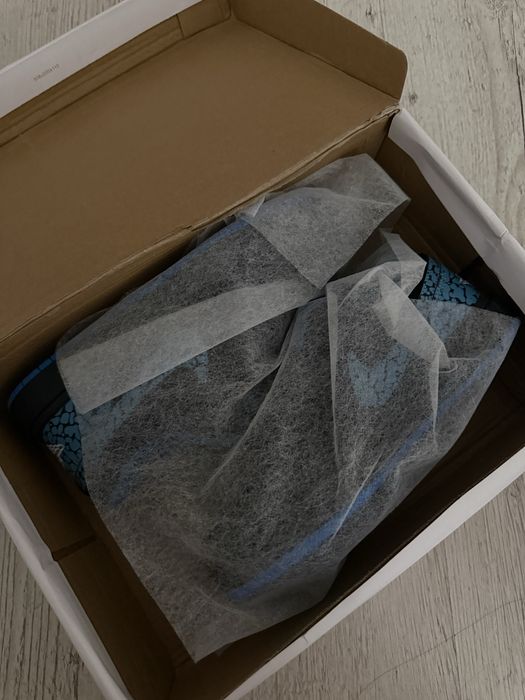 Кроссовки, новые! 37р