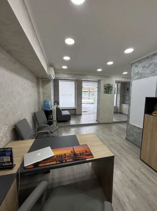 Сдается в аренду офис на Ц-4 (AX)