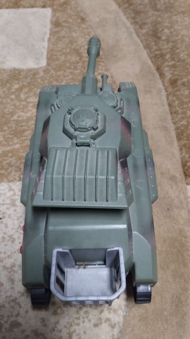 Игрущечный танк - недорого