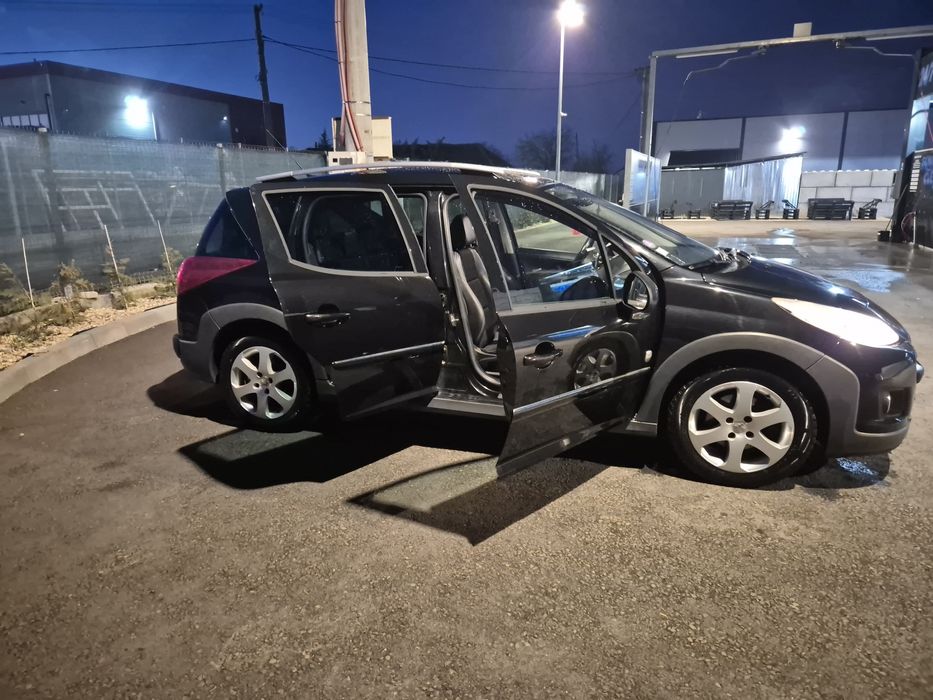 Peugeot 207 SW, 2012.