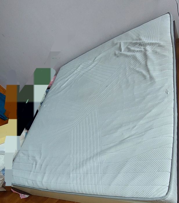 Продавам матрак 164/190 със спалня