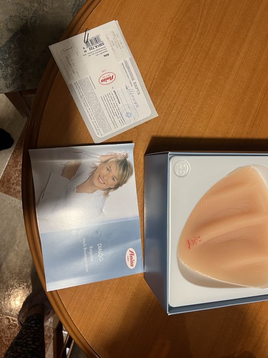 Протеза-гърда. Неизползвана.