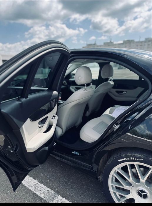 Mercedes Benz C class 220D