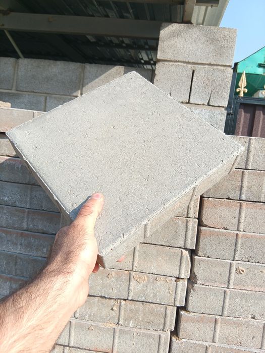Брусчатка б/у 30х30 . толщина 5 см