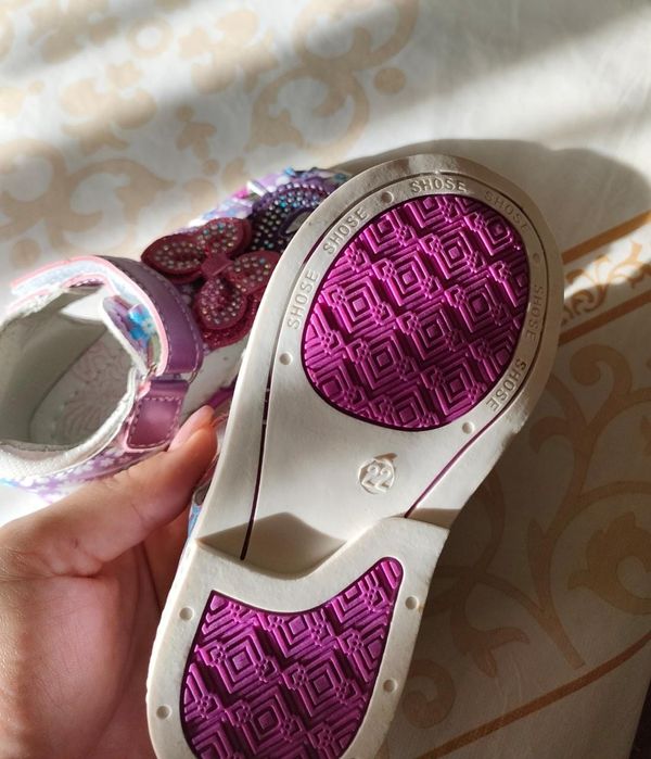 Сандали для девочки