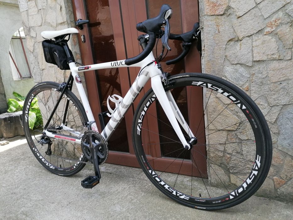 Шосеен Електрически VIVAX  Carbon, Shimano Ultegra 3*10