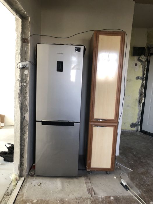 продаётся холодильник samsung б/у в хорошем состоянии
