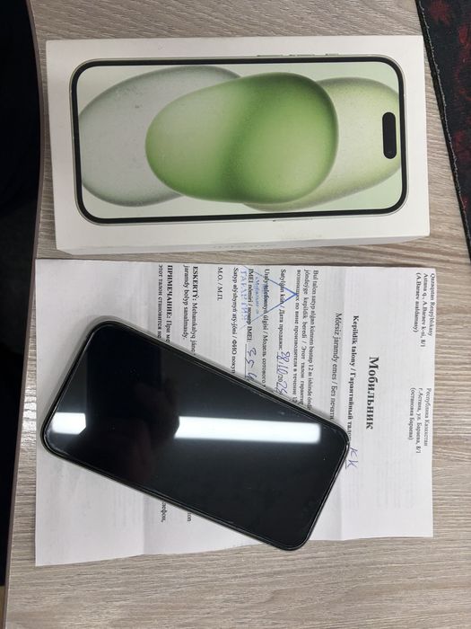 Продам Iphone 15 Green 128 Gb