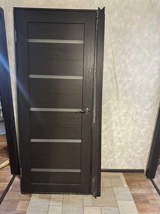 Дверь в с коробкой в сборе. Есть доставка
