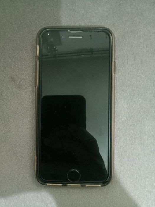 IPhone 7 32 Гб, отличное состояние, царапины только с зади.